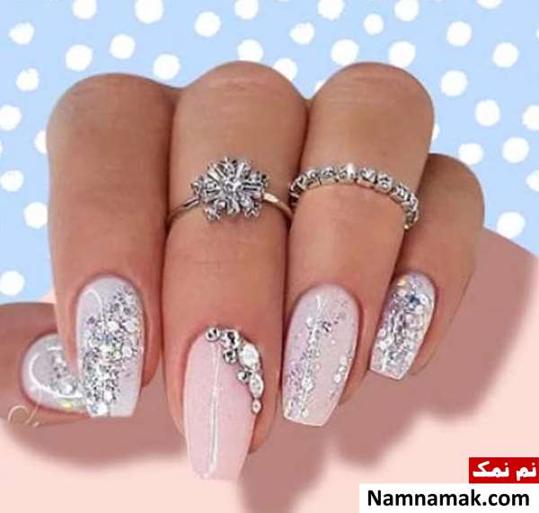 طراحی ناخن برای عروس ساده و شیک