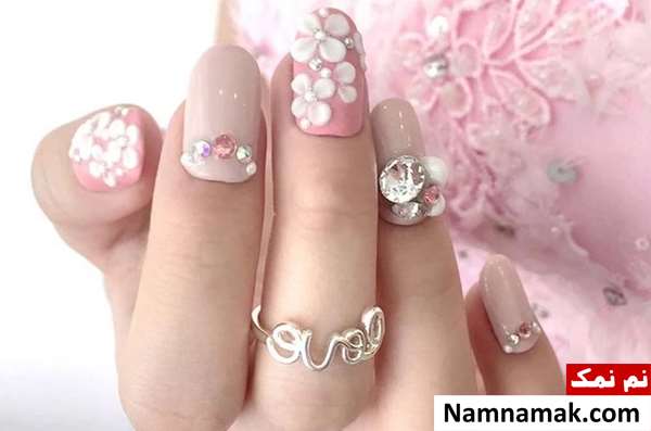 طراحی ناخن برای عروس ساده و شیک