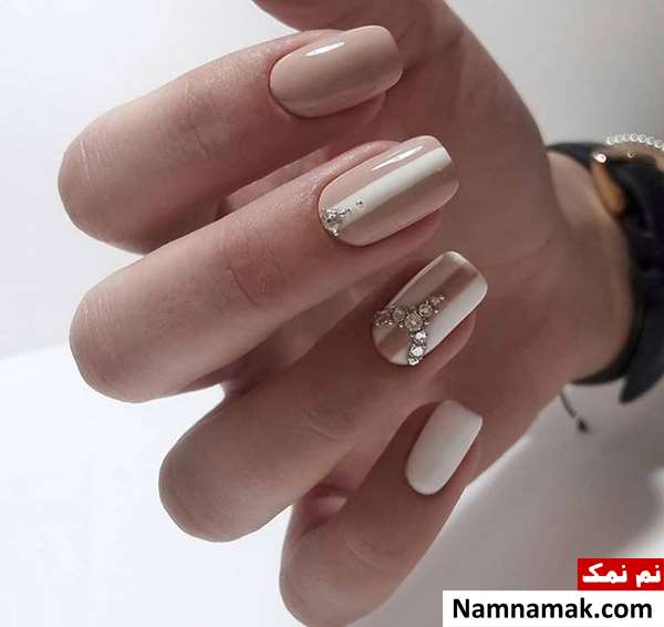 طراحی ناخن عروس سفید ساده و اکلیلی