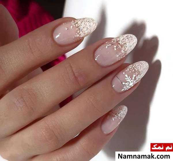 طراحی ناخن عروس سفید ساده و اکلیلی
