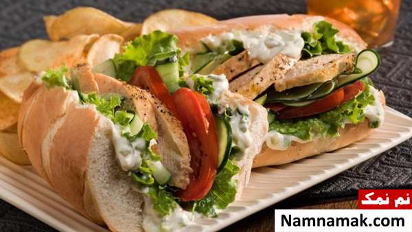 ساندویچ مرغ و قارچ با سس مایونز