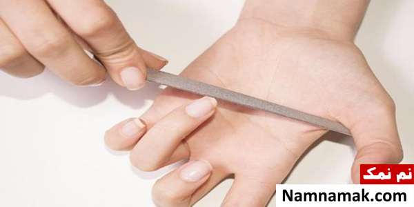 چگونه ناخن شکسته را ترمیم کنیم؟ ترمیم ناخن ترک خورده در منزل