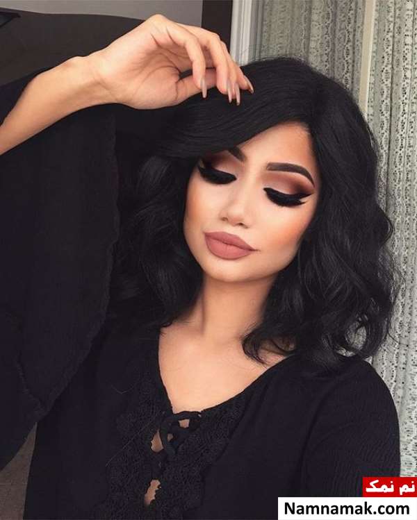 مدل آرایش با موی مشکی کوتاه