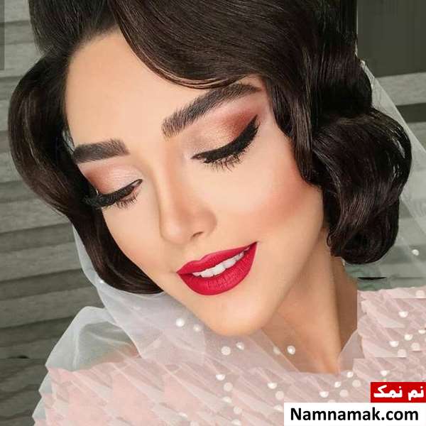 مدل آرایش با موی مشکی کوتاه