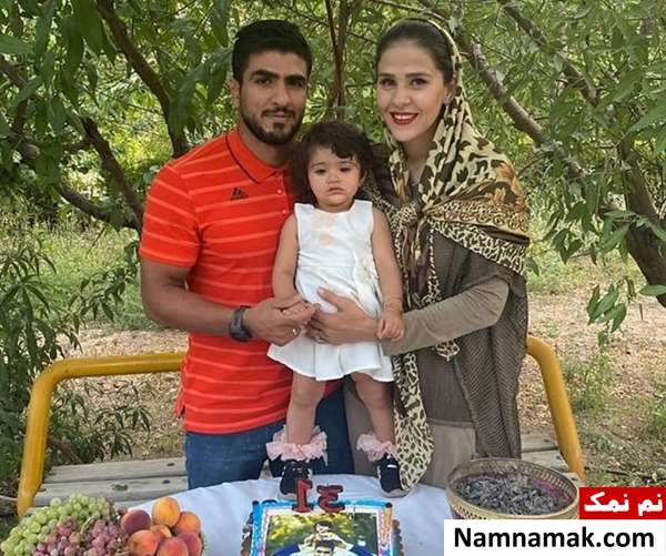 مهسا جاور و همسرش محسن محمدسیفی و دخترش مینل