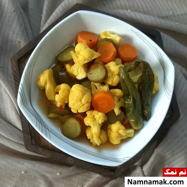 کلم شور زرد با زردچوبه