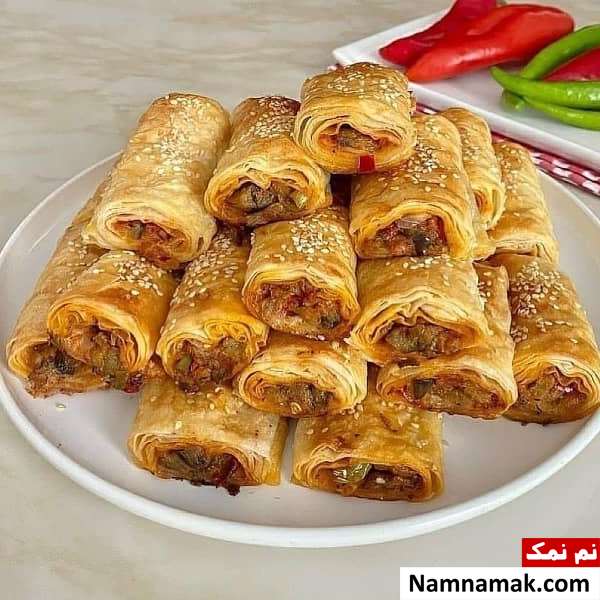 غذا با خمیر یوفکا و گوشت چرخ کرده