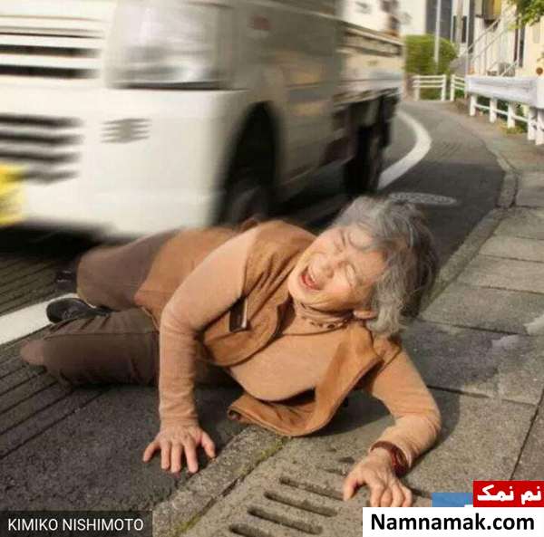 پیرزن 89 ساله با سلفی های جالبش سوژه رسانه ها شد + تصاویر