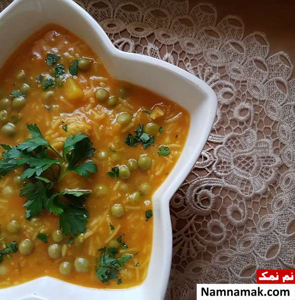 سوپ ورمیشل با عدس و مرغ