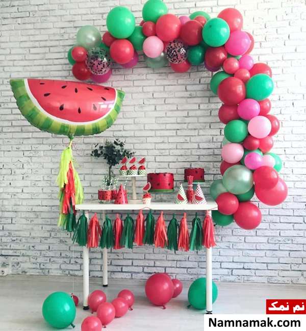 بادکنک آرایی با ایده های ساده و جدید بادکنک آرایی برای دیزاین تم هندوانه
