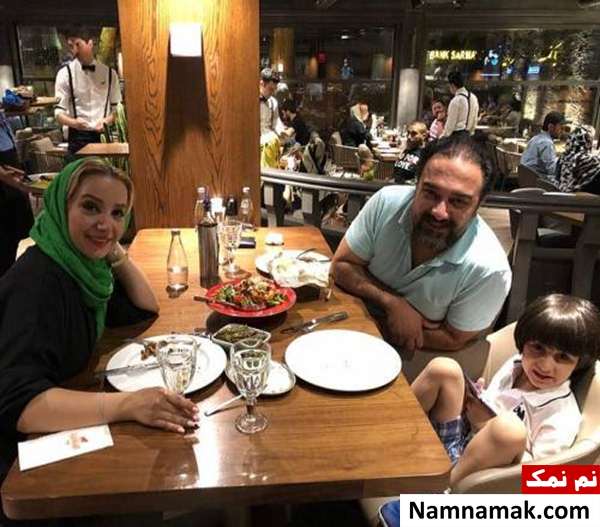 برزو ارجمند برزو ارجمند در کنار همسر و پسرش در سالگرد ازدواجشان