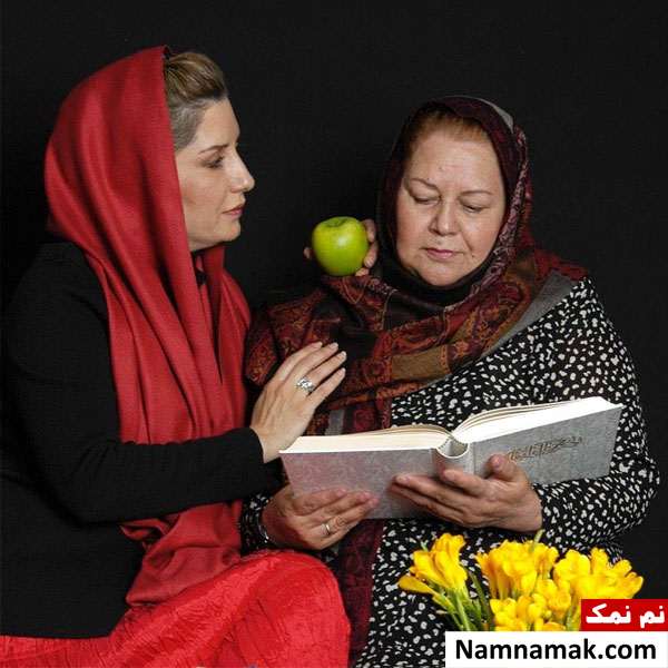 فریبا کوثری فریبا کوثری در کنار مادرش