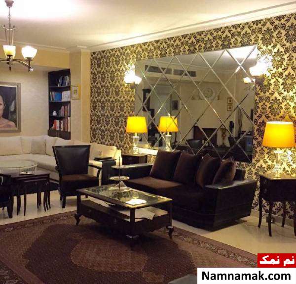 خانه بدون پنجره آینه برای روشن شدن خانه بدون پنجره