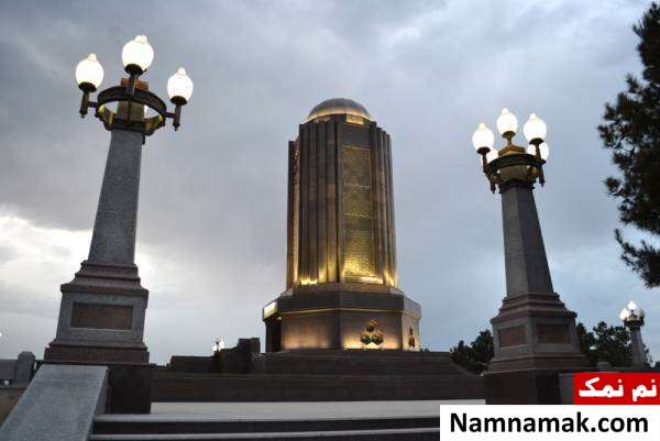 عکسی از آرامگاه حکیم نظامی گنجوی در جمهوری آذربایجان
