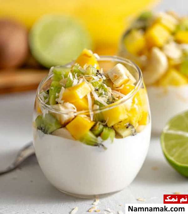 ماست یونانی با میوه
