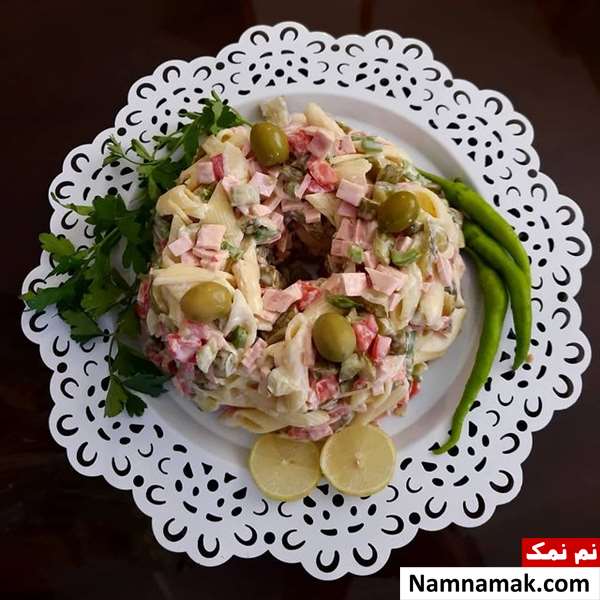 سالاد ماکارونی با کالباس