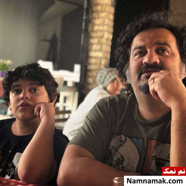 مهراب قاسمخانی مهراب قاسمخانی در کنار پسرش