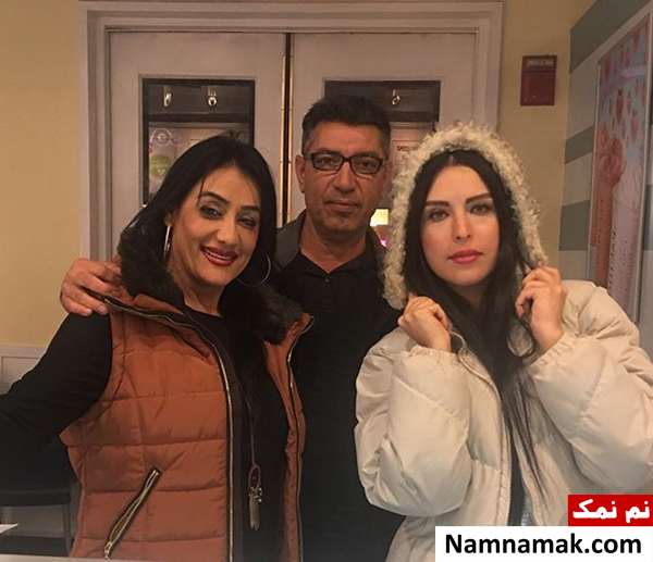 لادن سلیمانی در کنار خواهرش