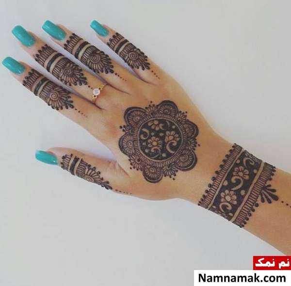 طراحی با حنا هندی روی دست