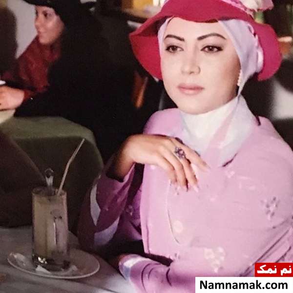 فیلم کاخ تنهایی ،  در نقش ثریا اسفندیاری همسر دوم محمدرضا پهلوی