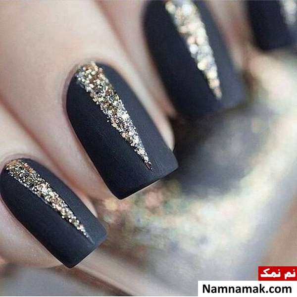 لاک مات طراحی ناخن با لاک مات و اکلیلی