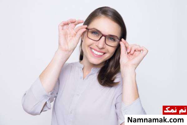 تمیز کردن عینک تمیز کردن شیشه عینک