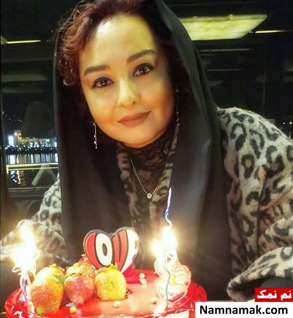 جشن تولد 48 سالگی ماهایا پطروسیان جشن تولد 48 سالگی ماهایا پطروسیان