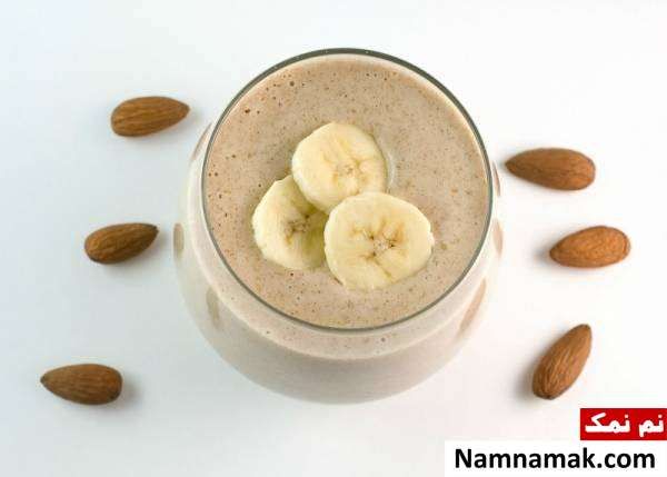 اسموتی موز و بادام