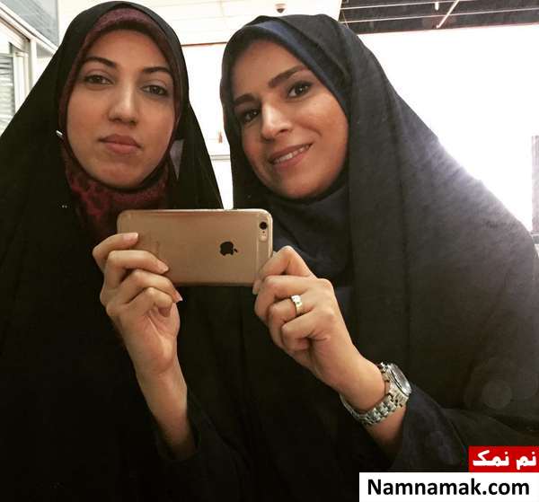 سلفی آمنه سادات ذبیح پور و زهرا چخماقی با گوشی اپل