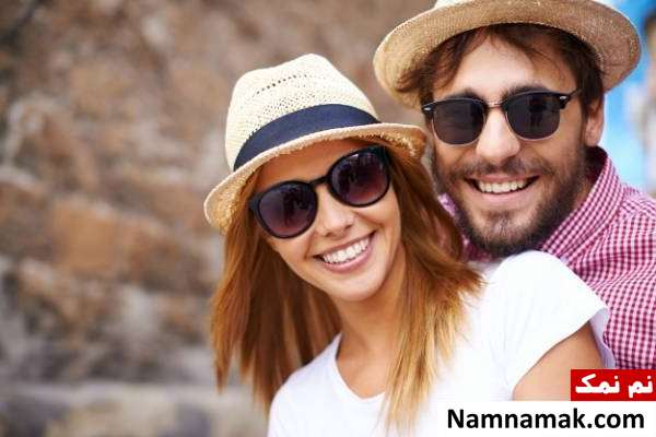 کادو دادن به خانم ها