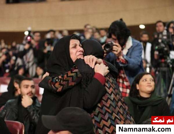 الناز شاکردوست و مادر فائزه منصوری الناز شاکردوست و مادر فائزه منصوری در اختتامیه جشنواره فجر