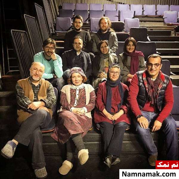 کوروش سلیمانی و گروه نمایشش گروه نمایش خرده نان و کوروش سلیمانی
