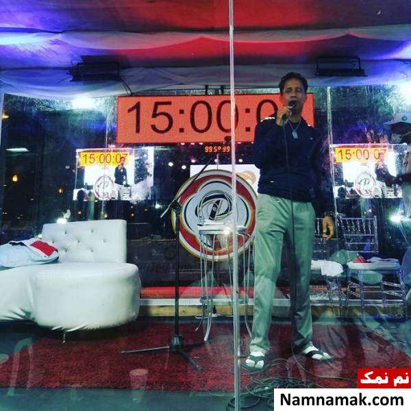 خوانندگی به مدت 106 ساعت 