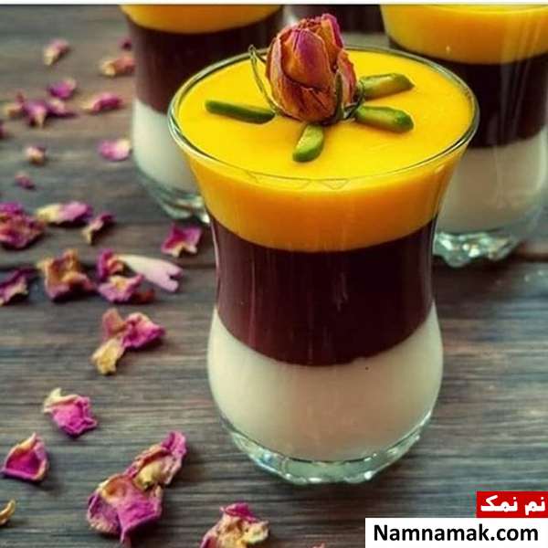 طرز تهیه فرنی سه رنگ طرز تهیه فرنی سه رنگ