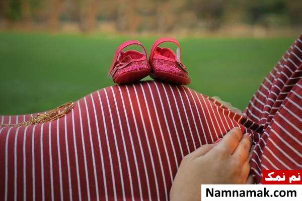 لگدهای جنین حرکات جنین در شب