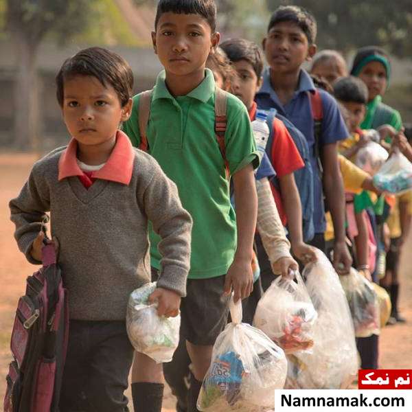 صف تحویل ضایعات در مدرسه