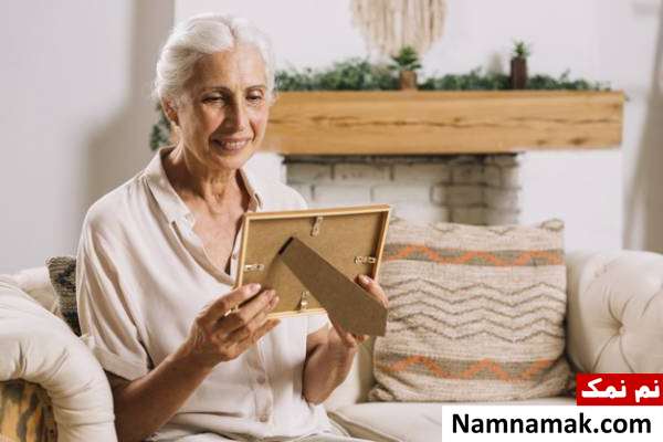 نگاه کردن به عکس