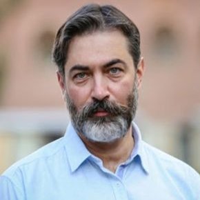 سریال های پارسا پیروزفر