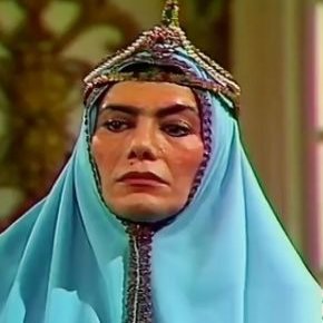 فخری خوروش قبل از عمل بینی