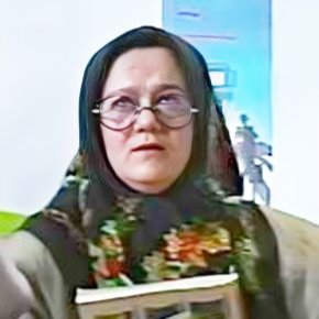 پسته خانم مدرسه مادربزرگ ها