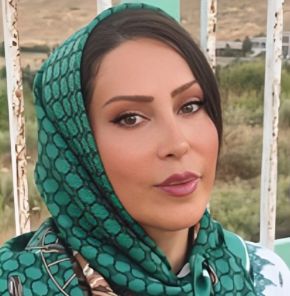 لیلا عبداللهی اقدم منتقد و مترجم کیست؟ + بیوگرافی