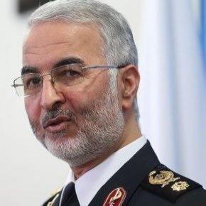 پدر اسکندر مومنی