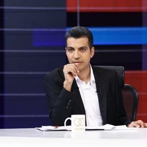 عادل فردوسی پور کجاست