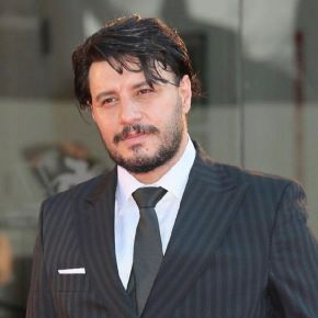 تیپ رسمی جواد عزتی در جشنواره ونیز + عکس