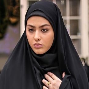 تیپ متفاوت ریحانه پارسا در جشن حافظ