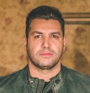 بیوگرافی کیارش پوزشی خواننده سون بند [زندگی و همسر]