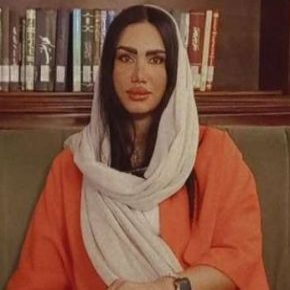 بیوگرافی مونا سادات معاشر