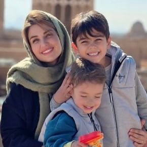 گلوریا هاردی با ساپورت