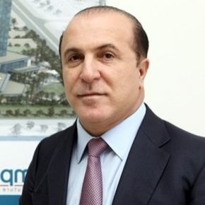 بیوگرافی پیشرو دیزایی