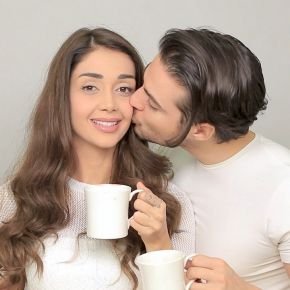 بیوگرافی الناز گلرخ